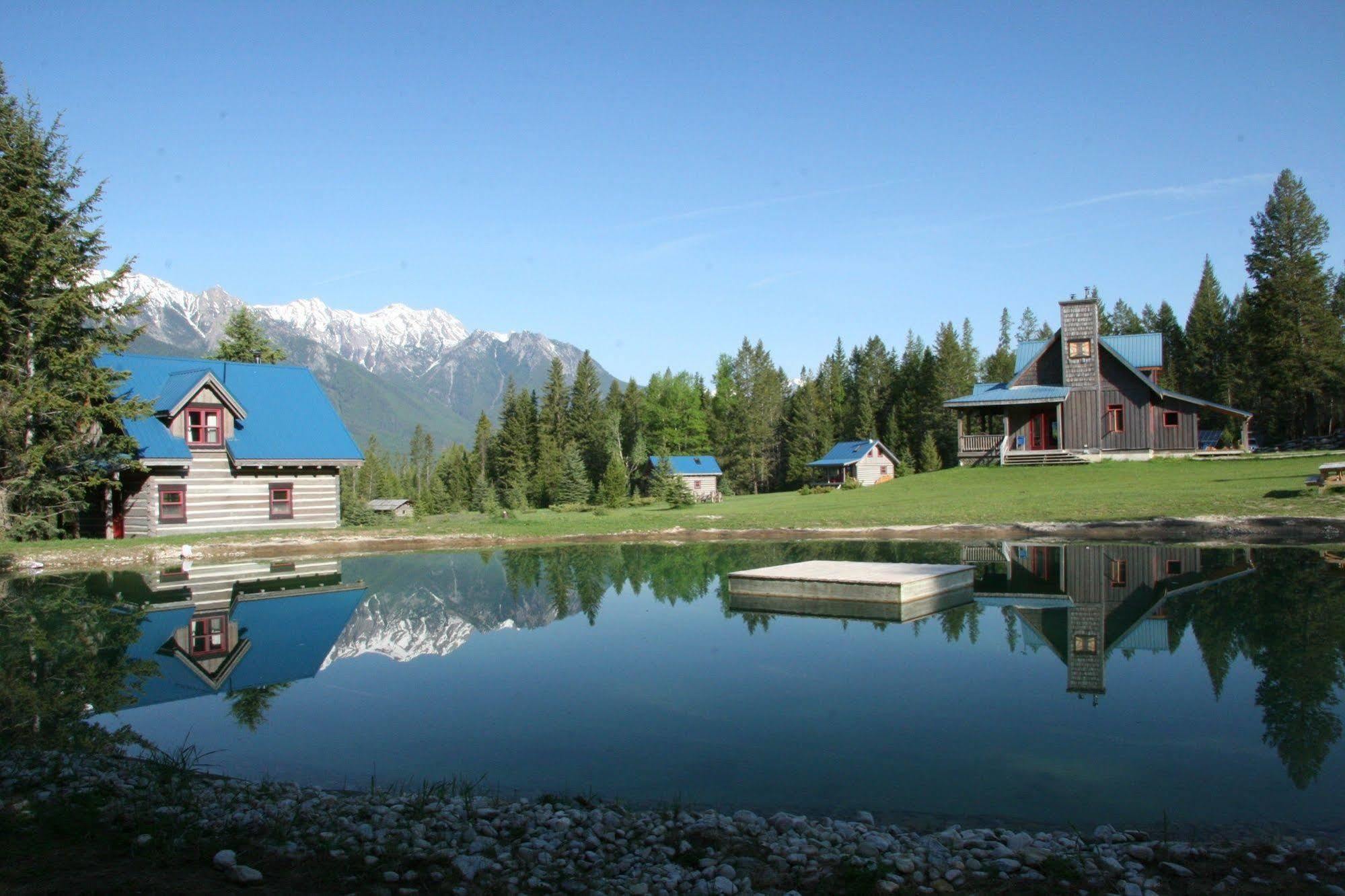 Nipika Mountain Resort Radium Hot Springs Zewnętrze zdjęcie